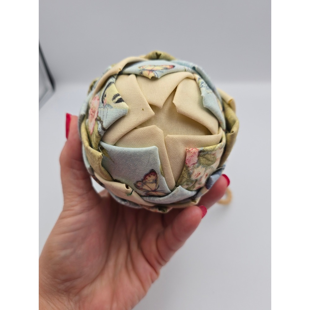 Handcrafted Quilted Easter Egg Ornament Spring Bird Nest Butterfly‎ Decor - Picture 4 of 6